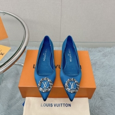 Louis Vuitton Flat Shoes